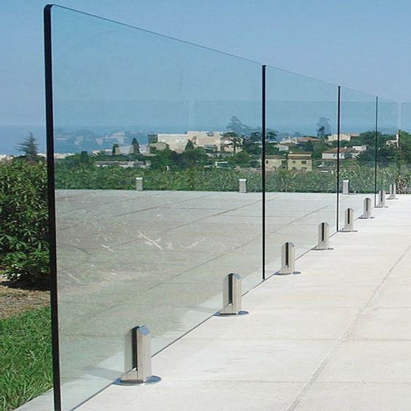 clear-tempered-glass-railing