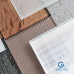 customize-laminated-glass-with-fabric-interlayer