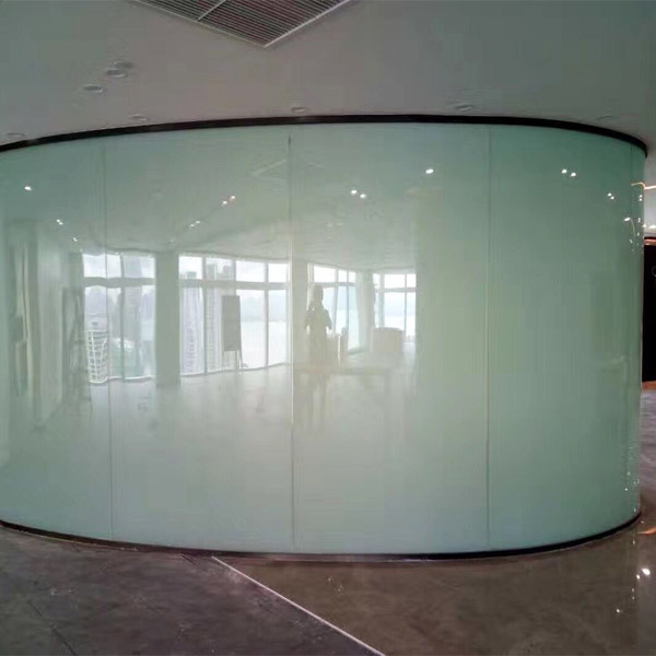 curved-magic-glass