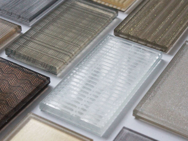 decorative-fabric-laminated-glass-GreArt-Glass